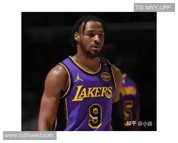 湖人客场119-95大胜雄鹿，这场比赛揭露了三个不争的事实！