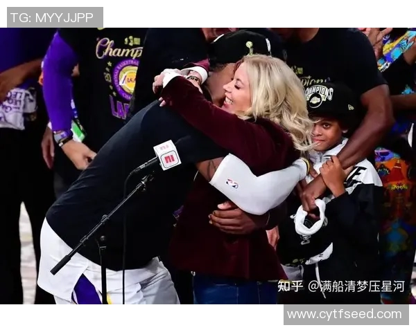 ESPN：珍妮将佩林卡&兰比斯等朋友视作家人 把亲生兄妹视作敌人