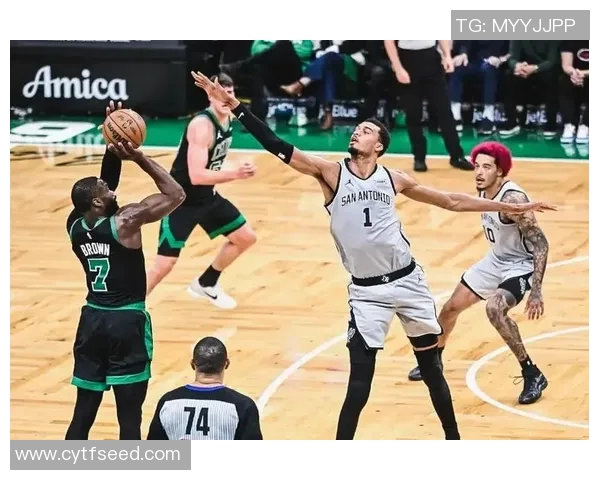 文班亚马21分 马刺战胜凯尔特人