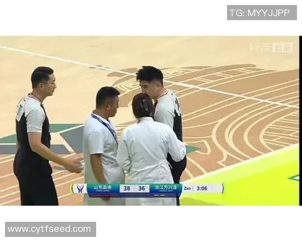 CBA俱乐部杯裁判受伤离场，山东男篮获季军